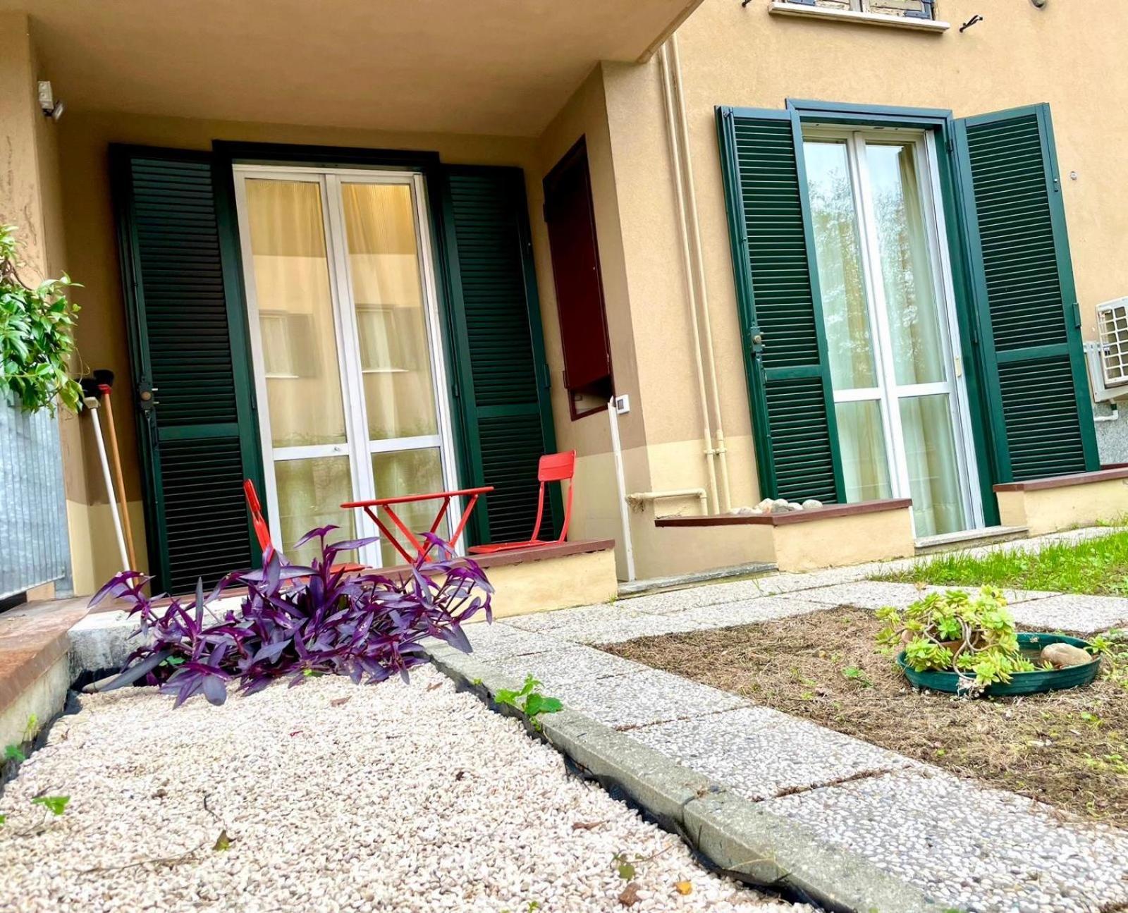 33 Borgo Ticino Lux Free Parking & Private Garden Appartement Pavia Buitenkant foto